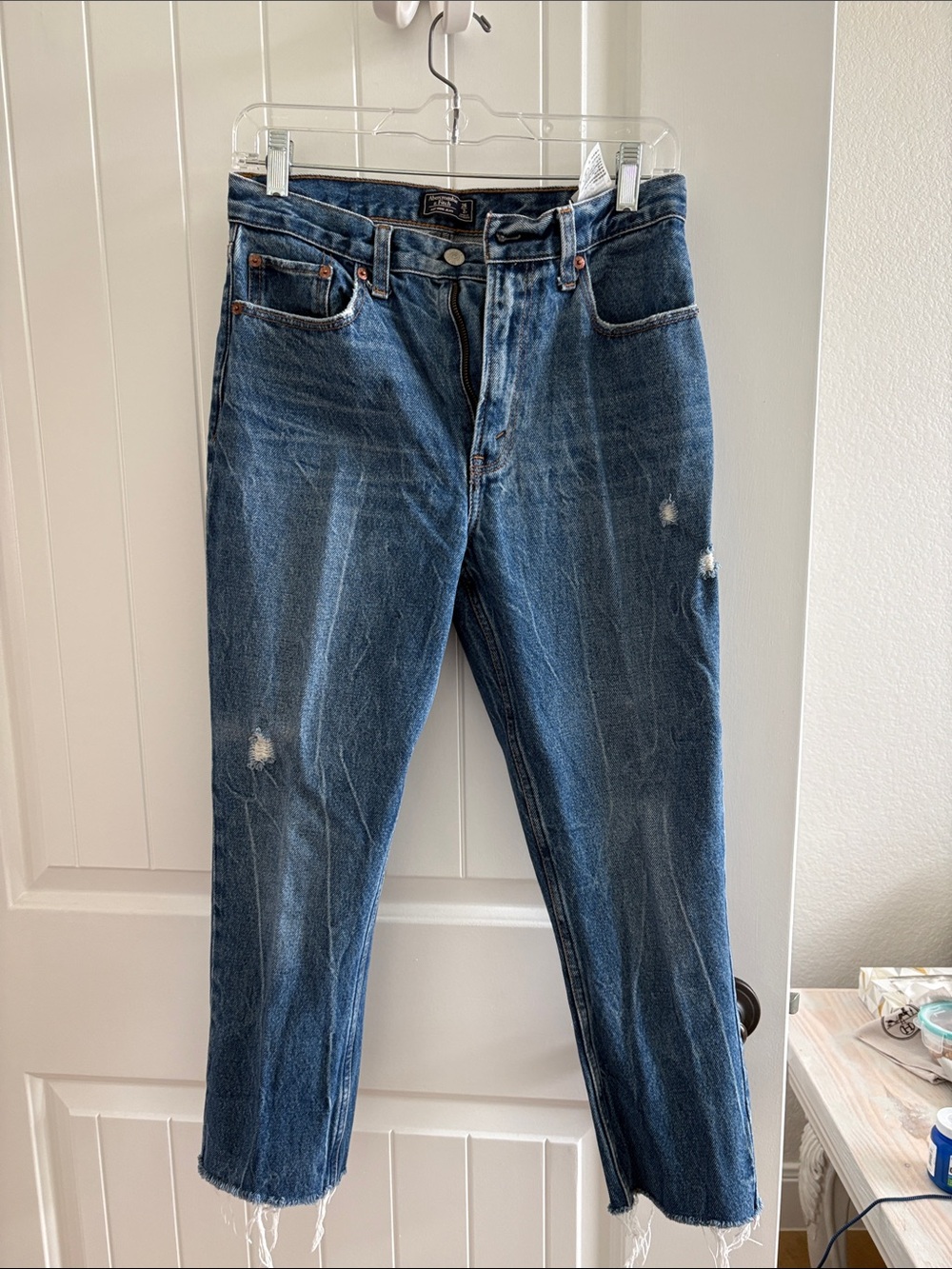 Abercrombie &Fitch size 26 crop